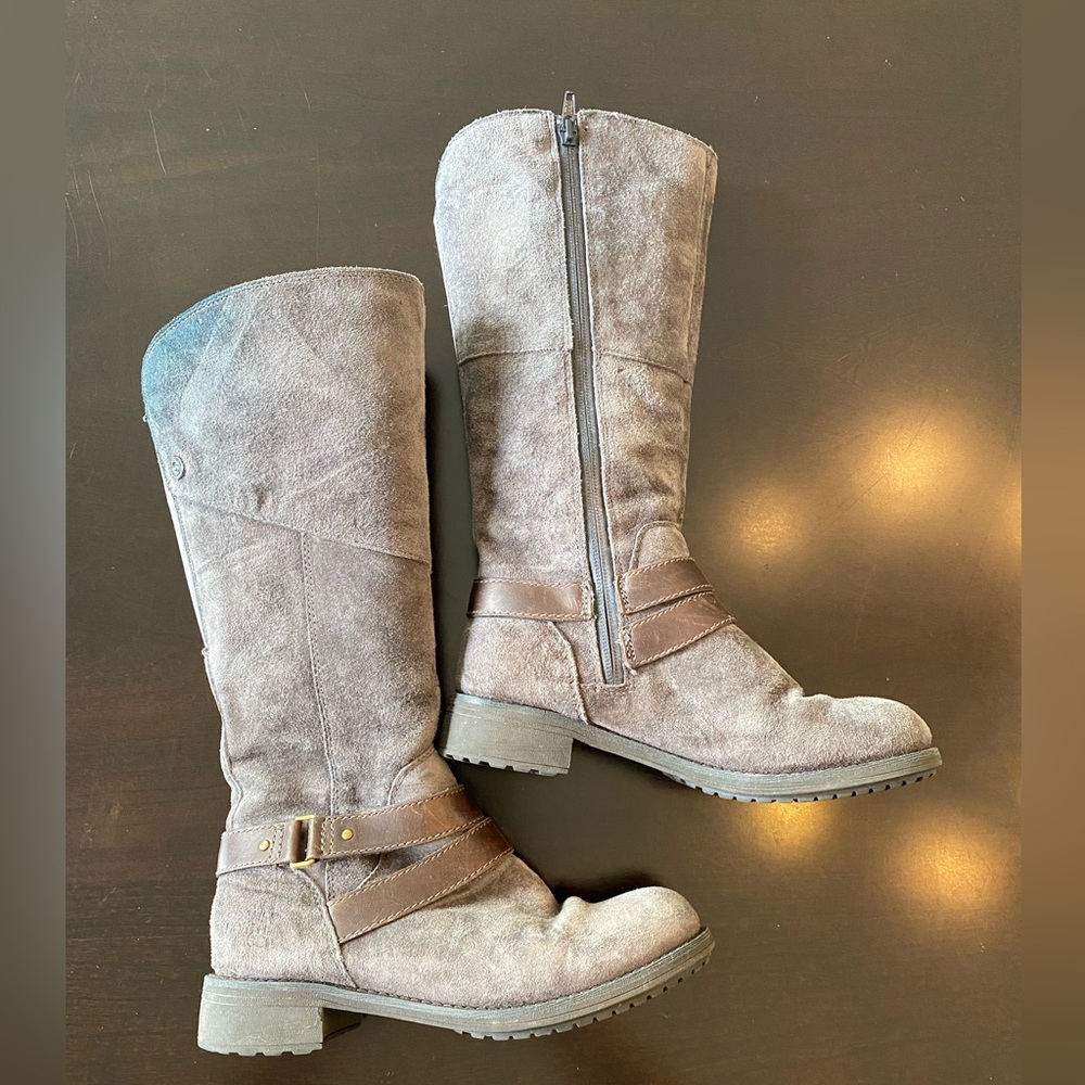 The North Face Grey Suede Waterproof Boots